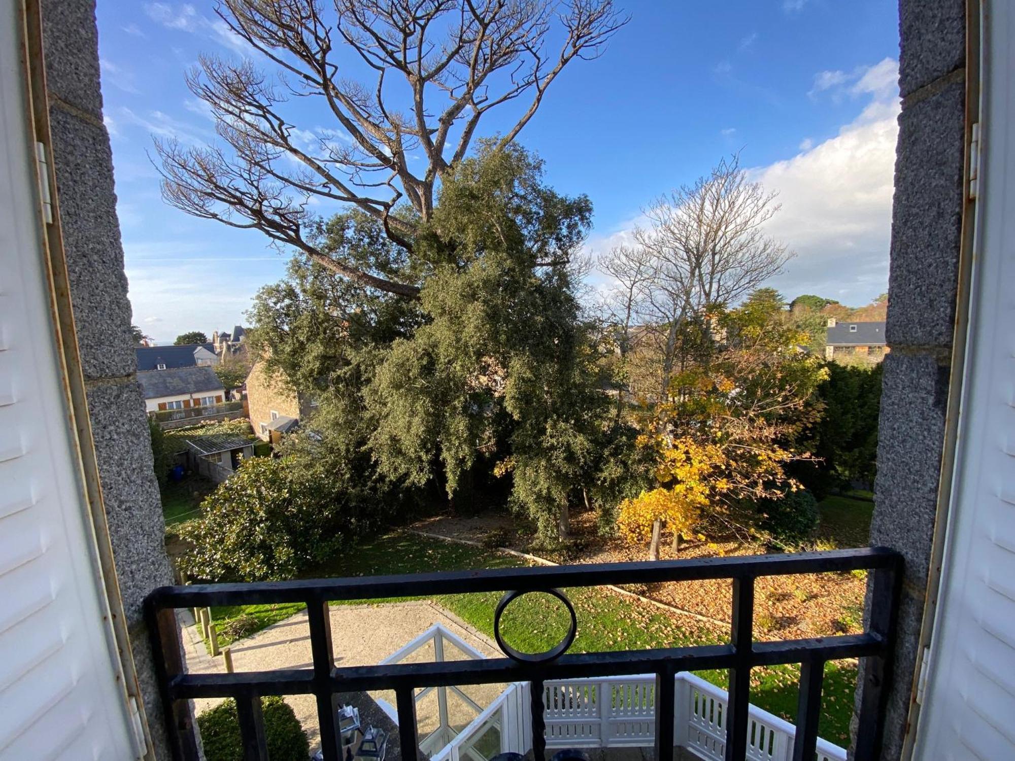 Manoir Le Castel & Villa Beaumaris Saint-Malo Exterior photo